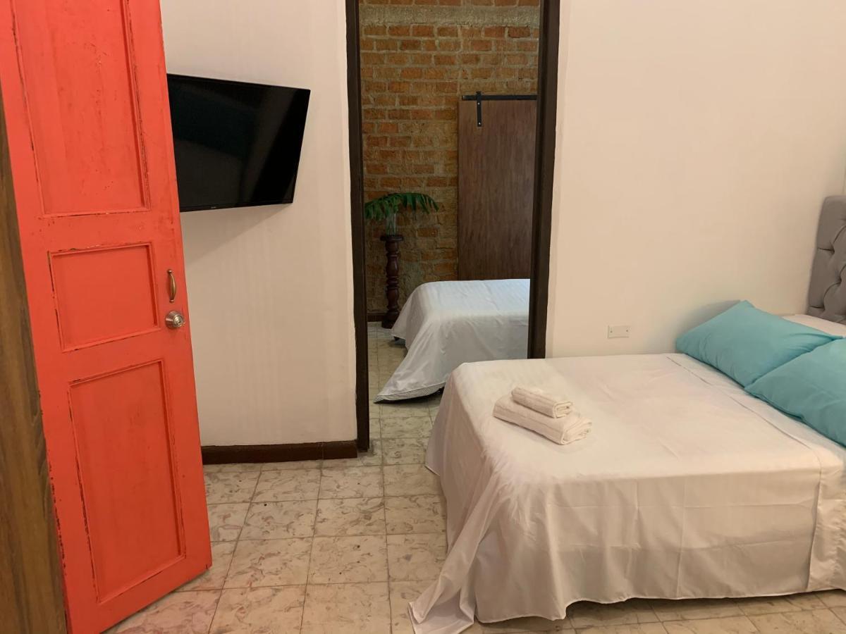 Casa Blanca San Antonio Hostal Boutique Калі Екстер'єр фото
