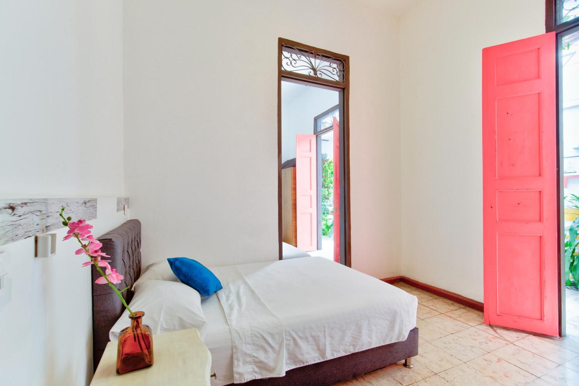 Casa Blanca San Antonio Hostal Boutique Калі Екстер'єр фото